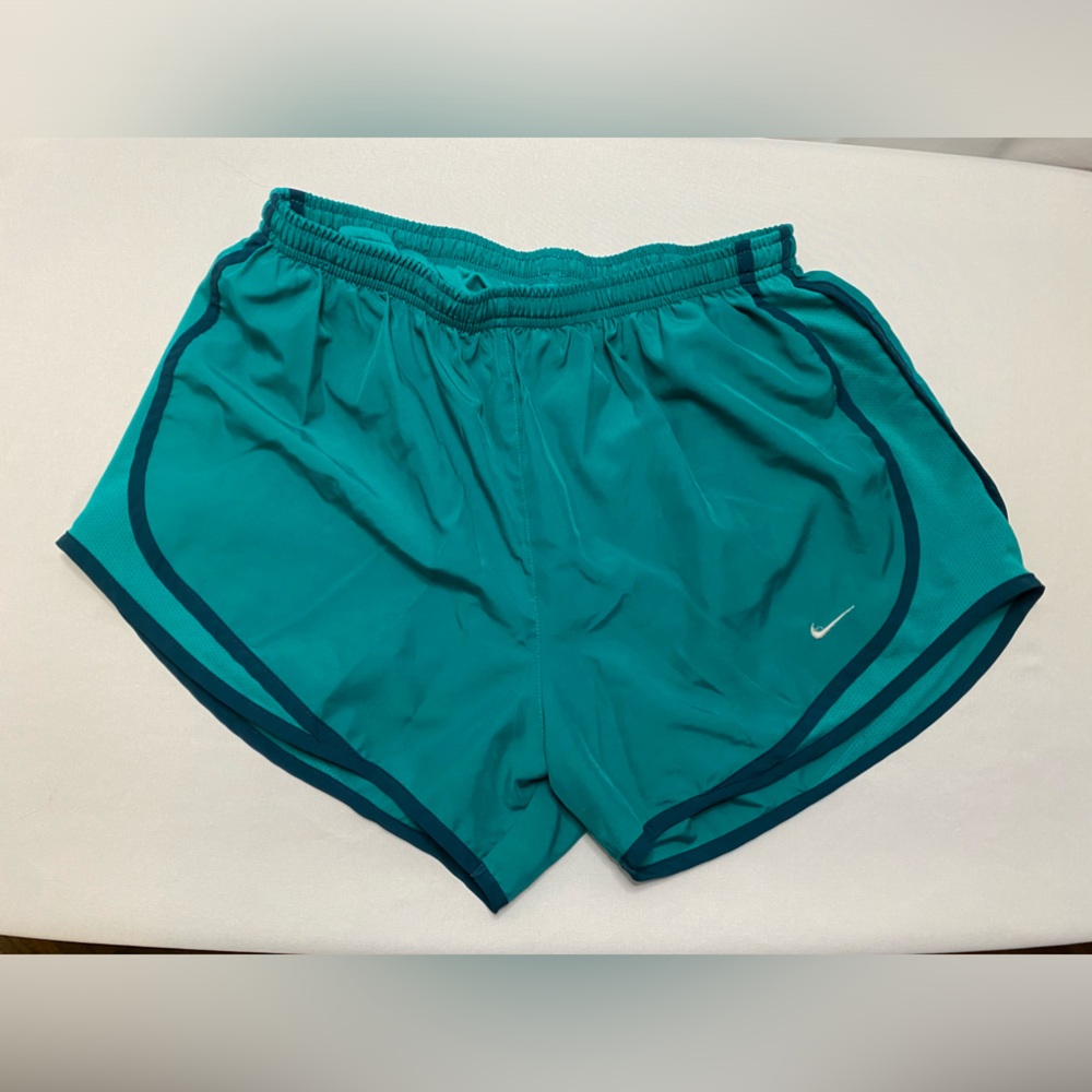Large - Nike - light&dark Teal running tempo shorts